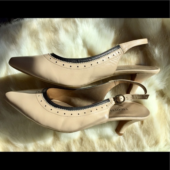 Vigotti Black and Tan Slingback Heels - Picture 3 of 8